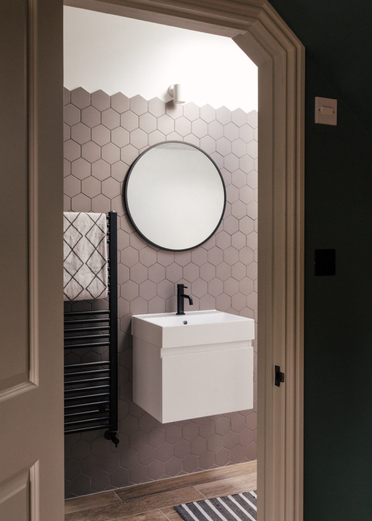 WANDLE LONDON, SW17 - SHOOTFACTORY - LONDON LOCATION HOUSE