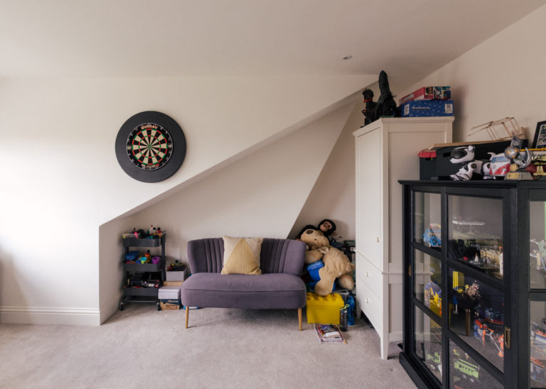 WANDLE LONDON, SW17 - SHOOTFACTORY - LONDON LOCATION HOUSE