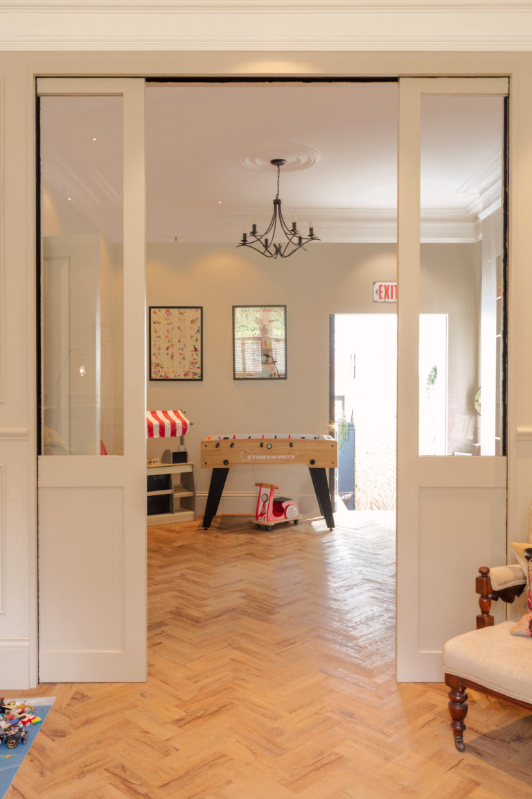 WESTCOMBE LONDON, SE3 - SHOOTFACTORY - LONDON LOCATION HOUSE