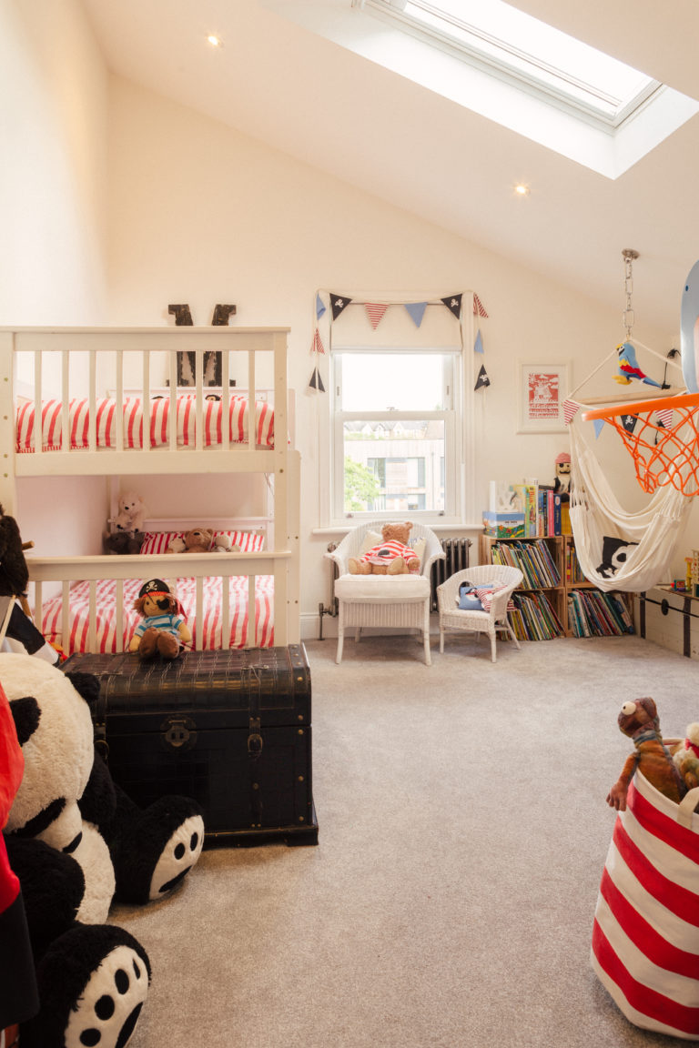 WESTCOMBE LONDON, SE3 - SHOOTFACTORY - LONDON LOCATION HOUSE