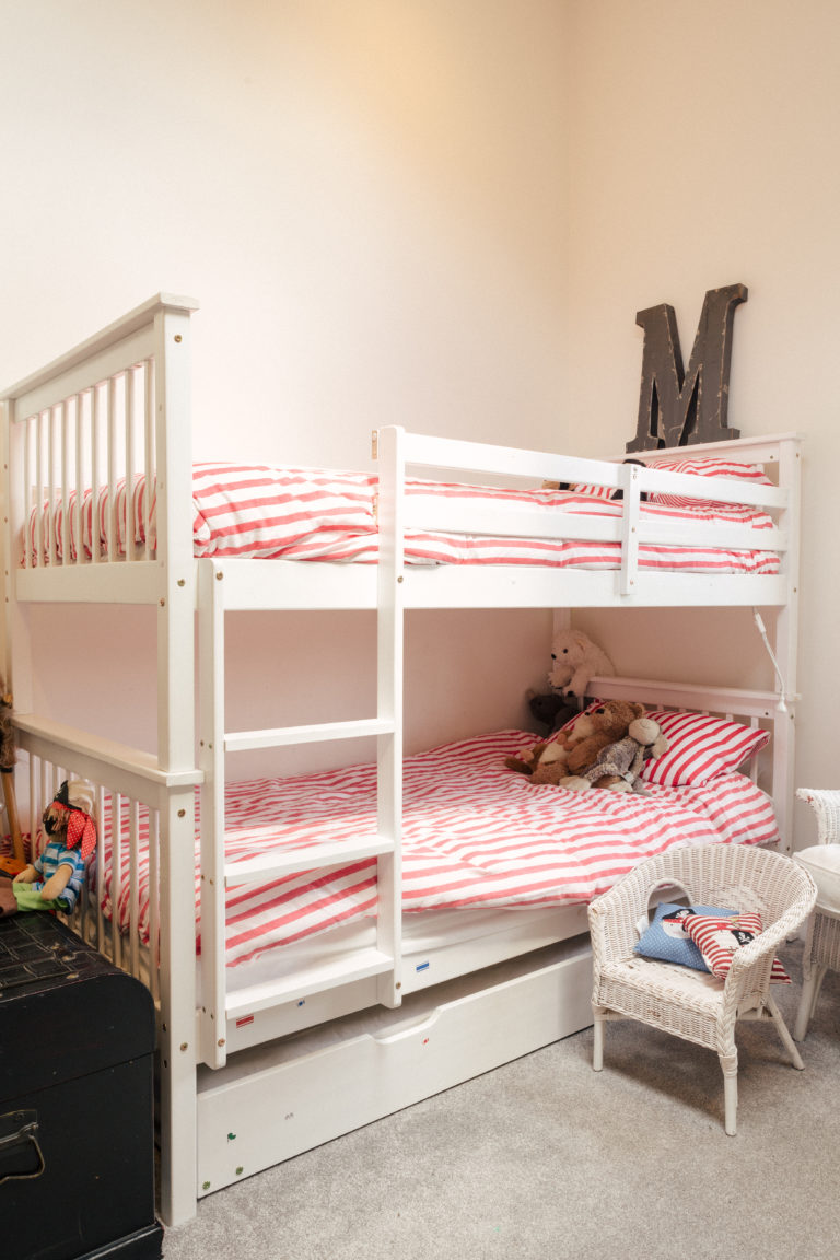 WESTCOMBE LONDON, SE3 - SHOOTFACTORY - LONDON LOCATION HOUSE