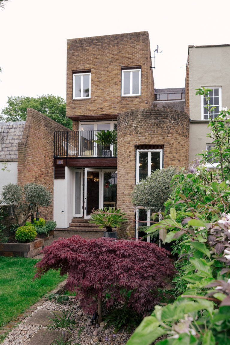 ORLEANS TWICKENHAM, TW1 - SHOOTFACTORY - LONDON LOCATION HOUSE