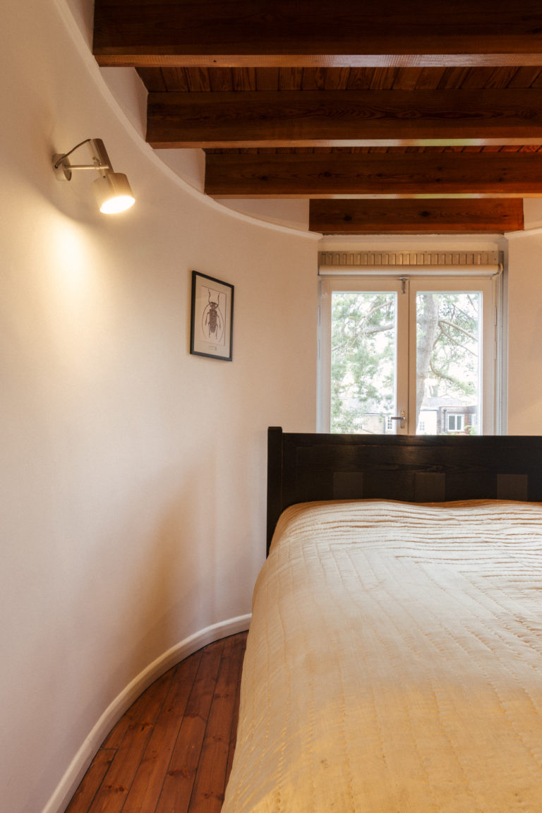 ORLEANS TWICKENHAM, TW1 - SHOOTFACTORY - LONDON LOCATION HOUSE