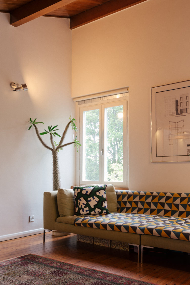 ORLEANS TWICKENHAM, TW1 - SHOOTFACTORY - LONDON LOCATION HOUSE