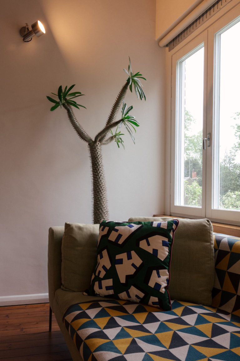 ORLEANS TWICKENHAM, TW1 - SHOOTFACTORY - LONDON LOCATION HOUSE