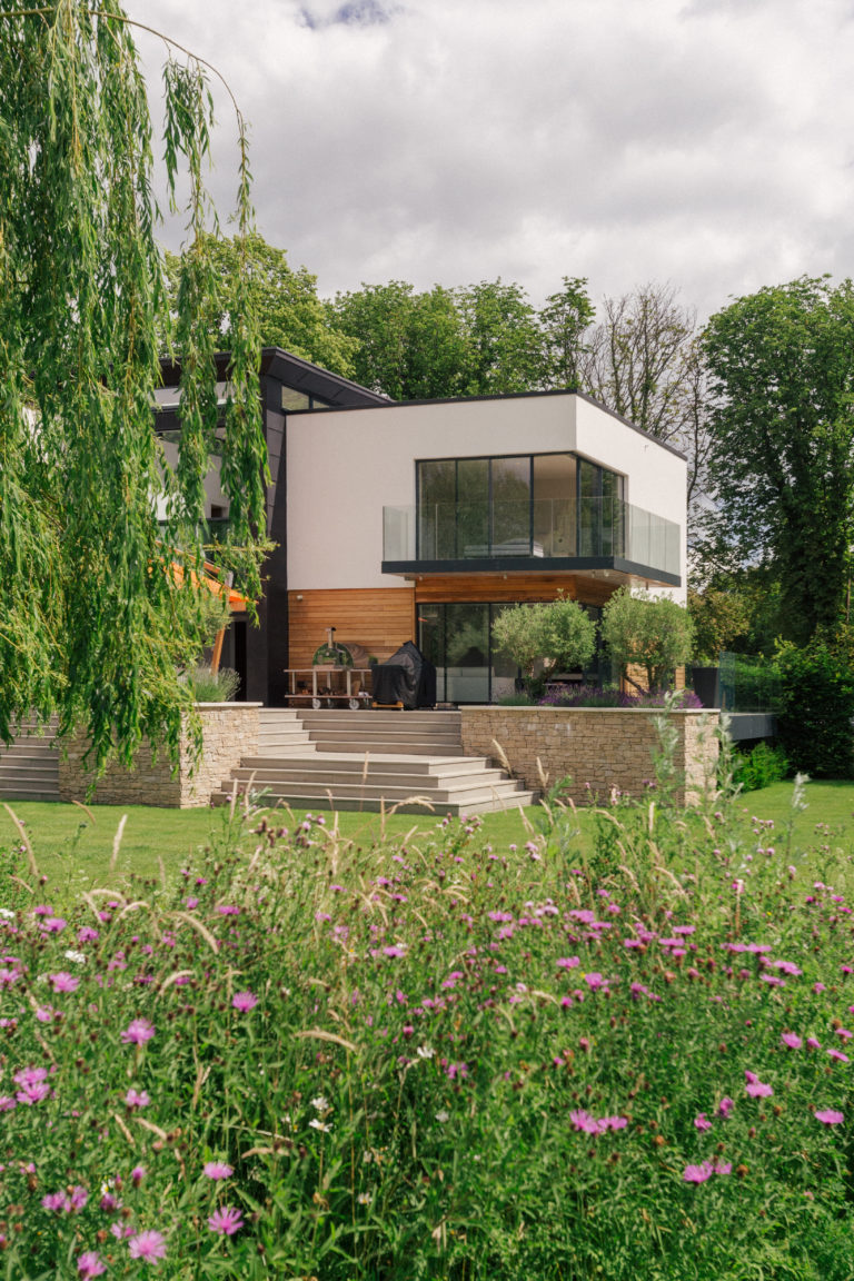 SERENO HENLEY ON THAMES, RG9 - SHOOTFACTORY - OTHER UK HOUSES