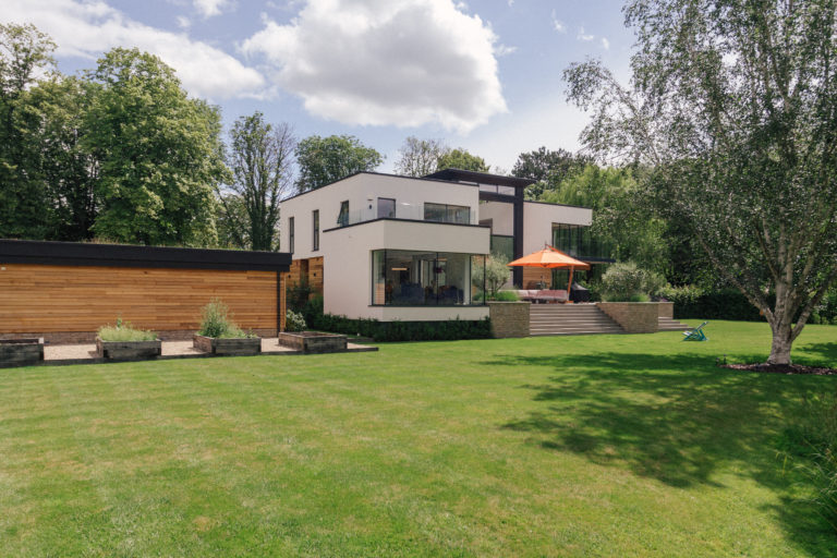 SERENO HENLEY ON THAMES, RG9 - SHOOTFACTORY - OTHER UK HOUSES