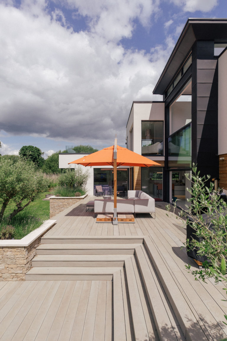 SERENO HENLEY ON THAMES, RG9 - SHOOTFACTORY - OTHER UK HOUSES