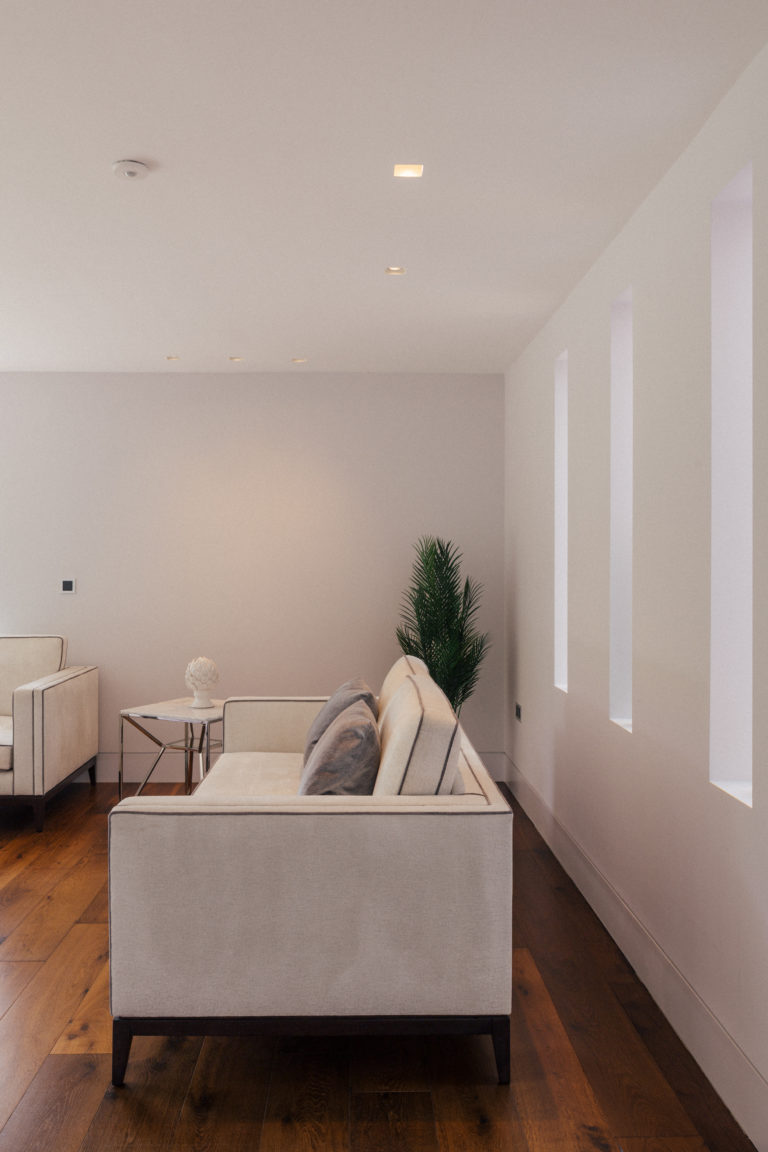 SERENO HENLEY ON THAMES, RG9 - SHOOTFACTORY - OTHER UK HOUSES