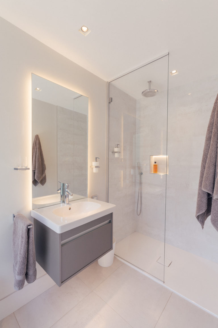 SERENO HENLEY ON THAMES, RG9 - SHOOTFACTORY - OTHER UK HOUSES