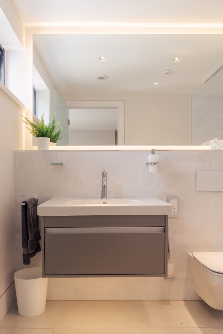SERENO HENLEY ON THAMES, RG9 - SHOOTFACTORY - OTHER UK HOUSES