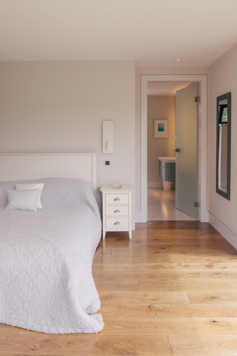 SERENO HENLEY ON THAMES, RG9 - SHOOTFACTORY - OTHER UK HOUSES