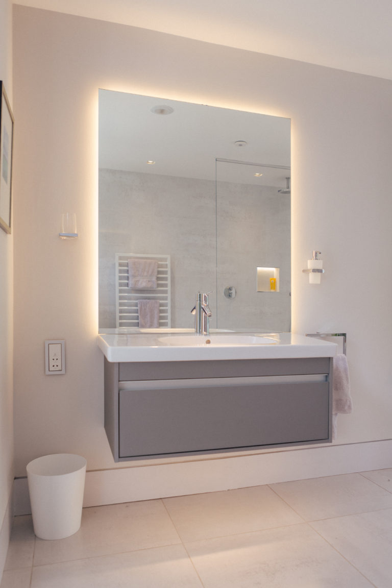 SERENO HENLEY ON THAMES, RG9 - SHOOTFACTORY - OTHER UK HOUSES