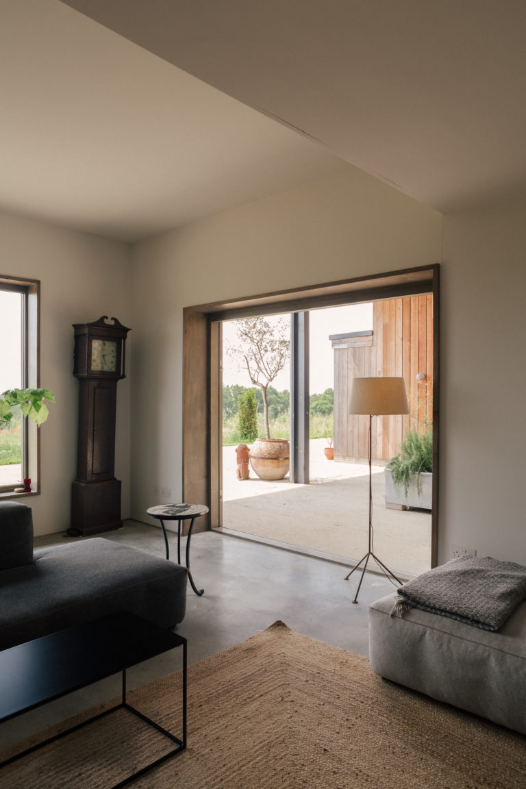 SHAFTESBURY DOREST, SP7 - SHOOTFACTORY - OTHER UK HOUSES
