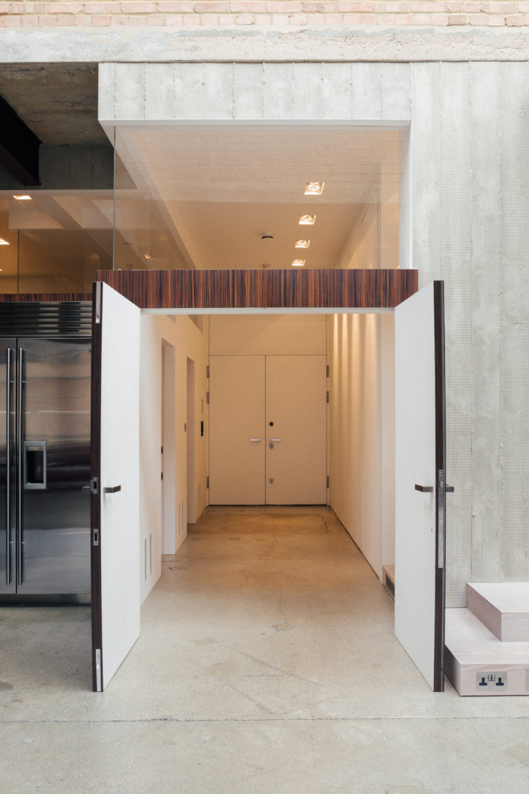 STEELE LONDON, E14 - SHOOTFACTORY - LONDON APARTMENTS