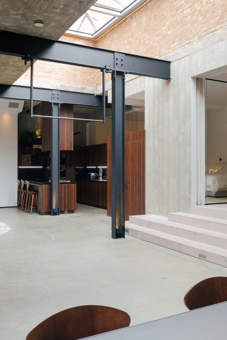 STEELE LONDON, E14 - SHOOTFACTORY - LONDON APARTMENTS