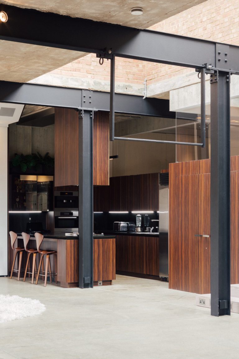 STEELE LONDON, E14 - SHOOTFACTORY - LONDON APARTMENTS