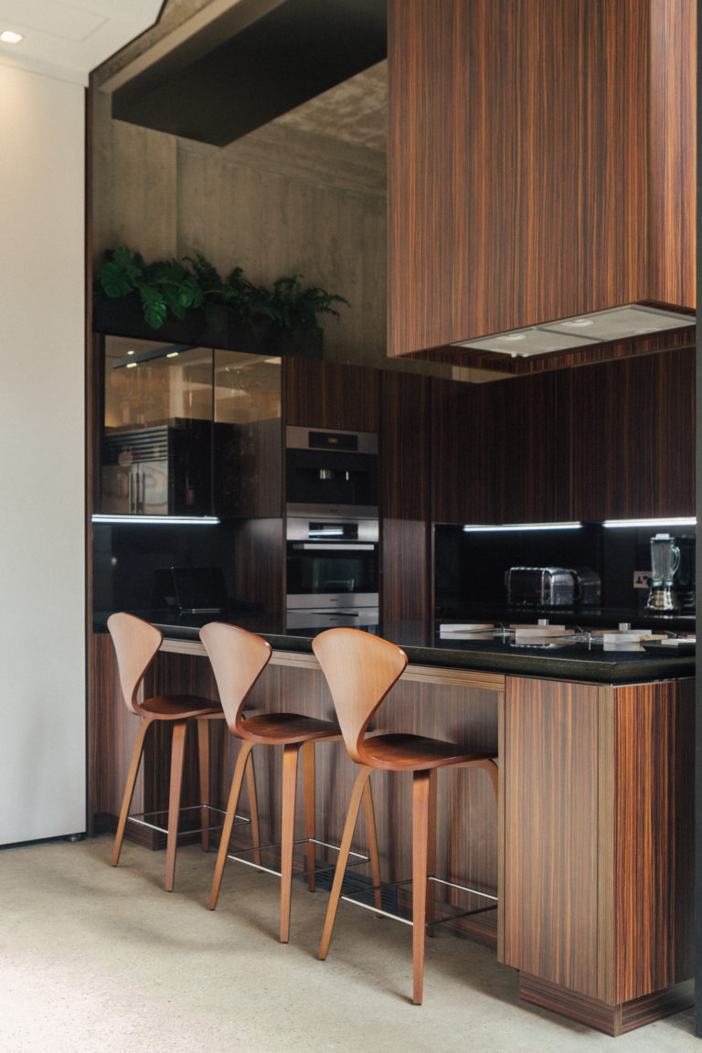 STEELE LONDON, E14 - SHOOTFACTORY - LONDON APARTMENTS