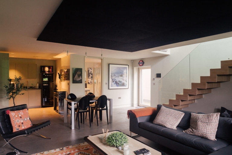 WARDVALE SURREY, RH7 - SHOOTFACTORY - OTHER UK HOUSES