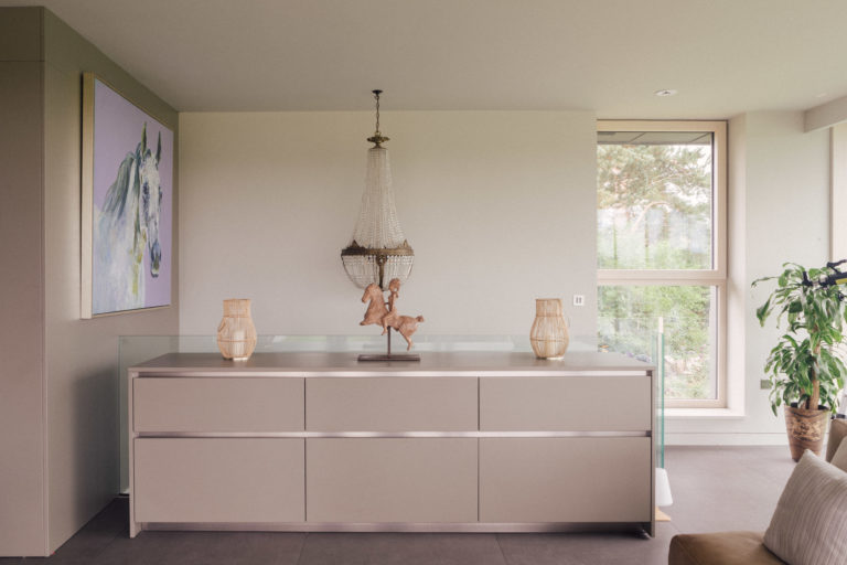 WARDVALE SURREY, RH7 - SHOOTFACTORY - OTHER UK HOUSES