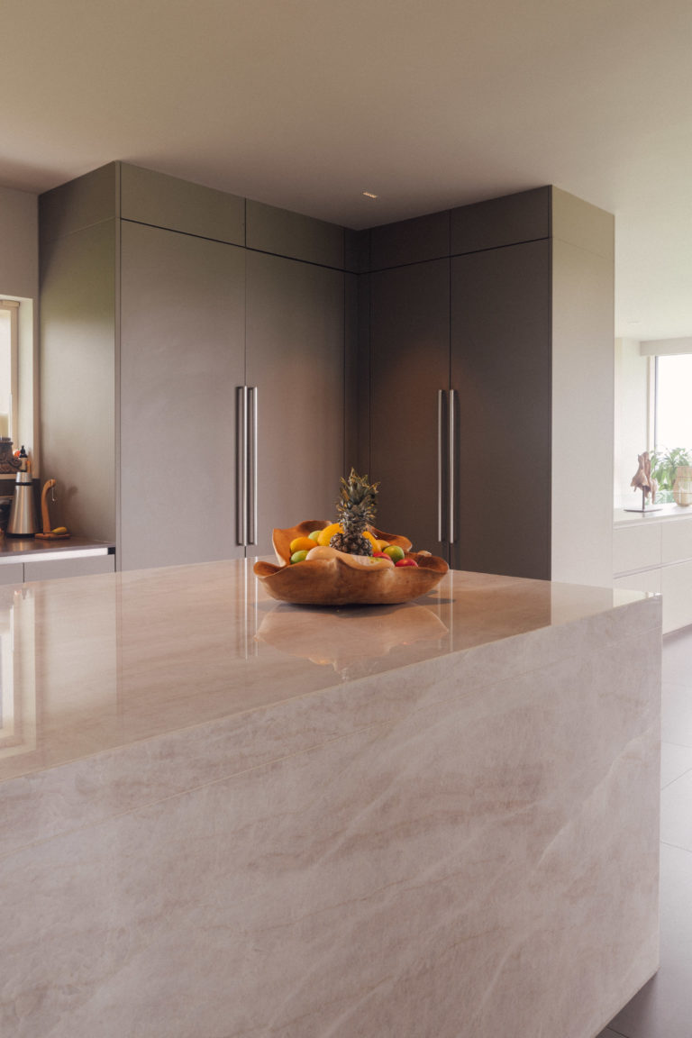 WARDVALE SURREY, RH7 - SHOOTFACTORY - OTHER UK HOUSES