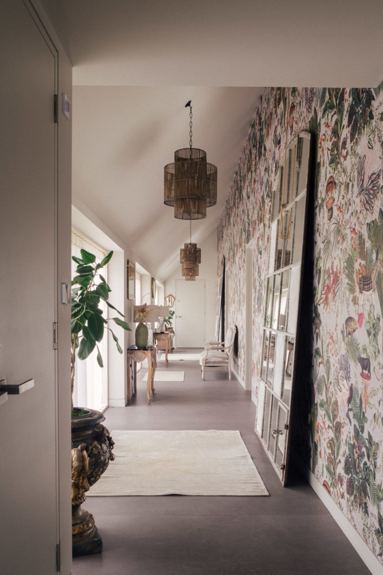 WARDVALE SURREY, RH7 - SHOOTFACTORY - OTHER UK HOUSES