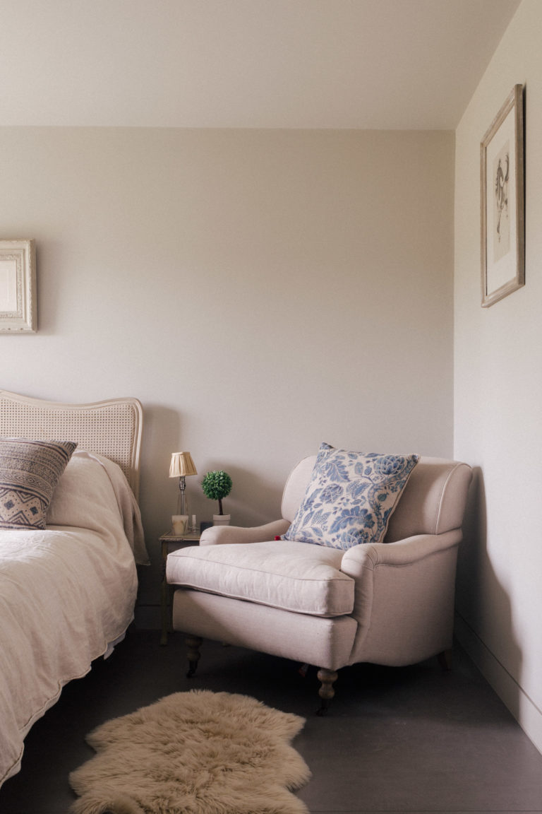 WARDVALE SURREY, RH7 - SHOOTFACTORY - OTHER UK HOUSES