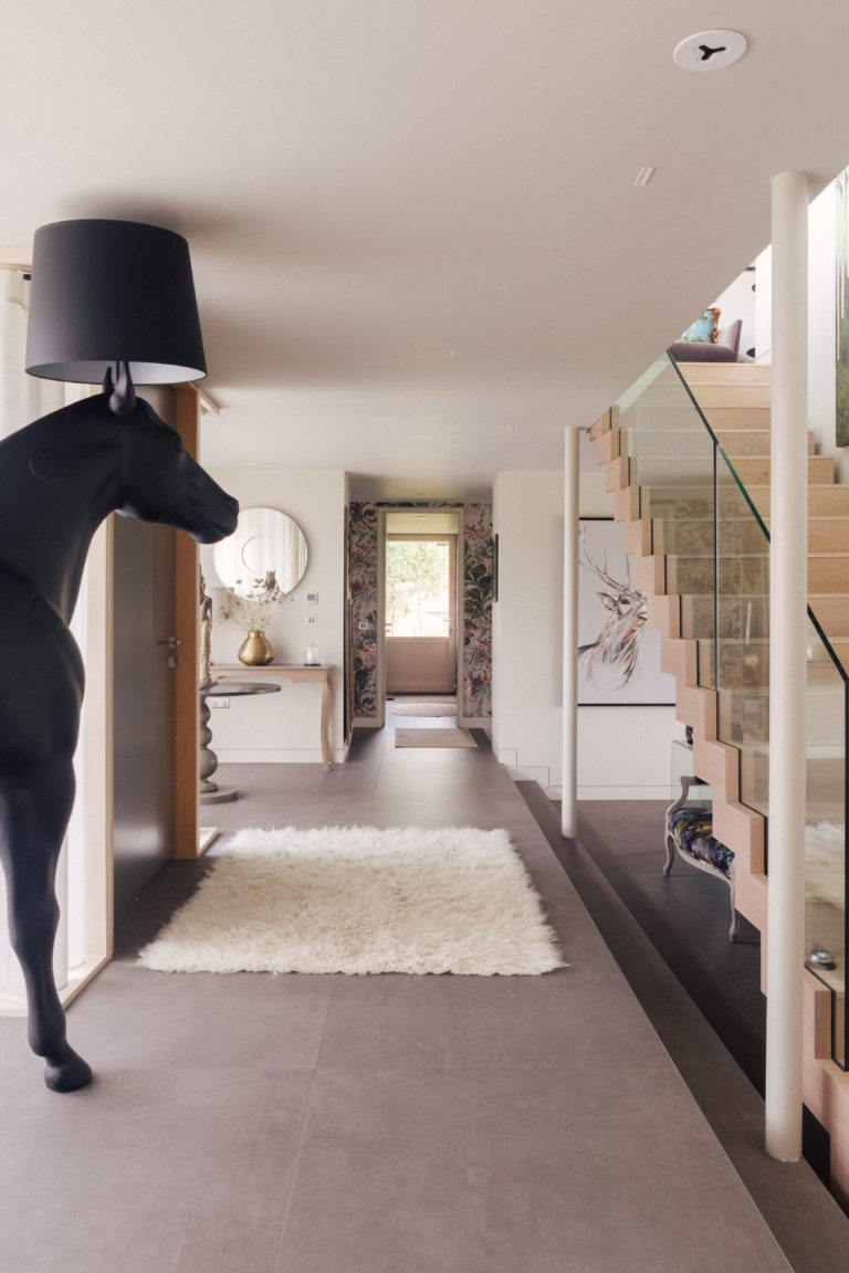 WARDVALE SURREY, RH7 - SHOOTFACTORY - OTHER UK HOUSES