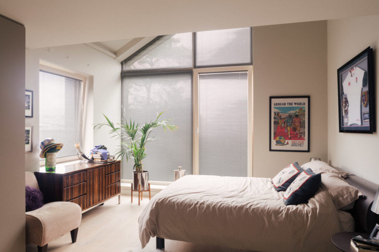 WARDVALE SURREY, RH7 - SHOOTFACTORY - OTHER UK HOUSES