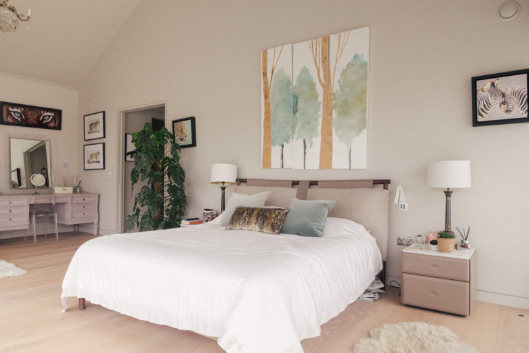 WARDVALE SURREY, RH7 - SHOOTFACTORY - OTHER UK HOUSES
