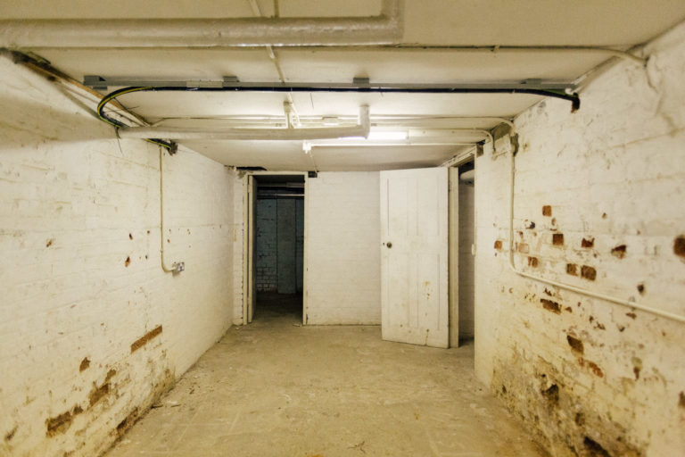 BELL HOUSE LONDON, SE21 - SHOOTFACTORY - LONDON HOUSES