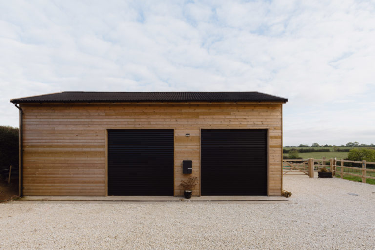 RUGBY Warwickshire, CV23- SHOOTFACTORY - OTHER UK HOUSES