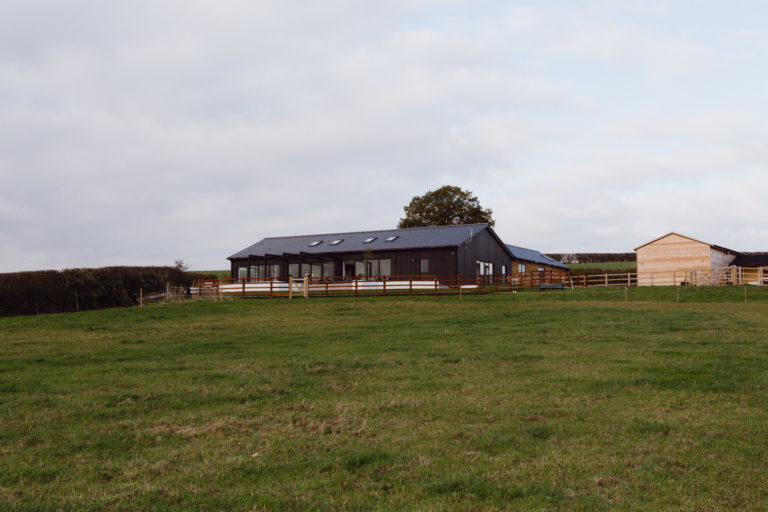 RUGBY Warwickshire, CV23- SHOOTFACTORY - OTHER UK HOUSES