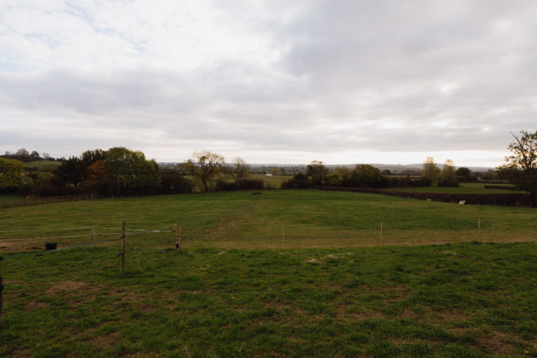 RUGBY Warwickshire, CV23- SHOOTFACTORY - OTHER UK HOUSES