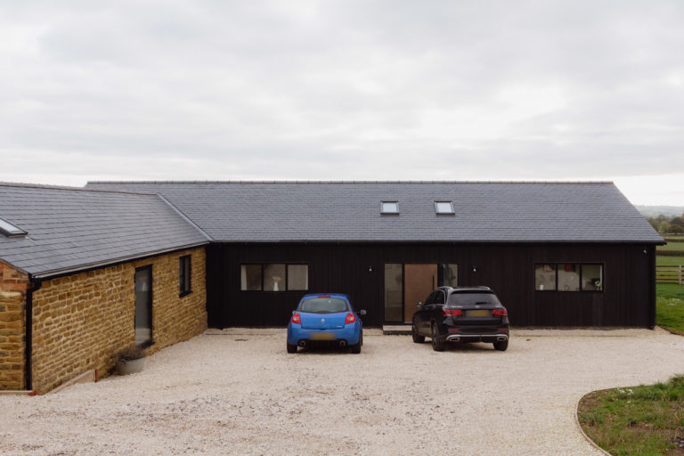 RUGBY Warwickshire, CV23- SHOOTFACTORY - OTHER UK HOUSES