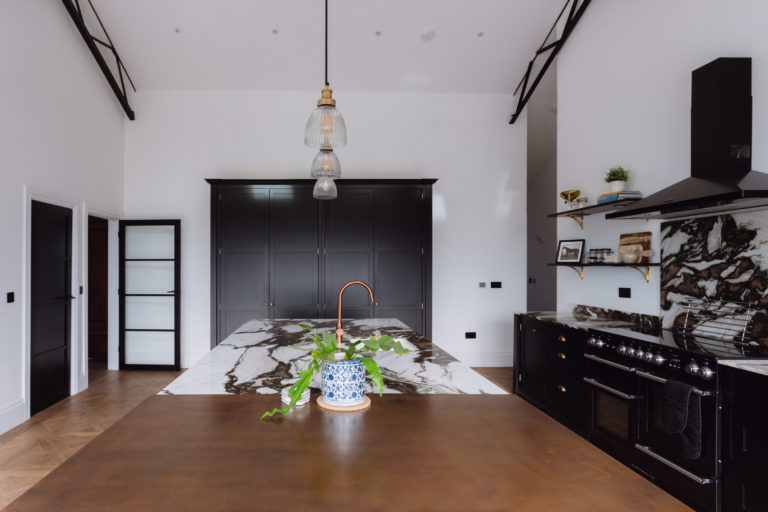 RUGBY Warwickshire, CV23- SHOOTFACTORY - OTHER UK HOUSES