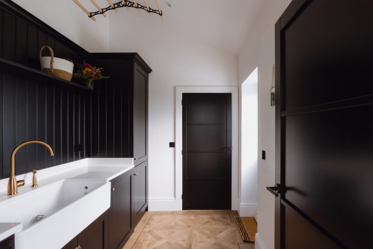 RUGBY Warwickshire, CV23- SHOOTFACTORY - OTHER UK HOUSES
