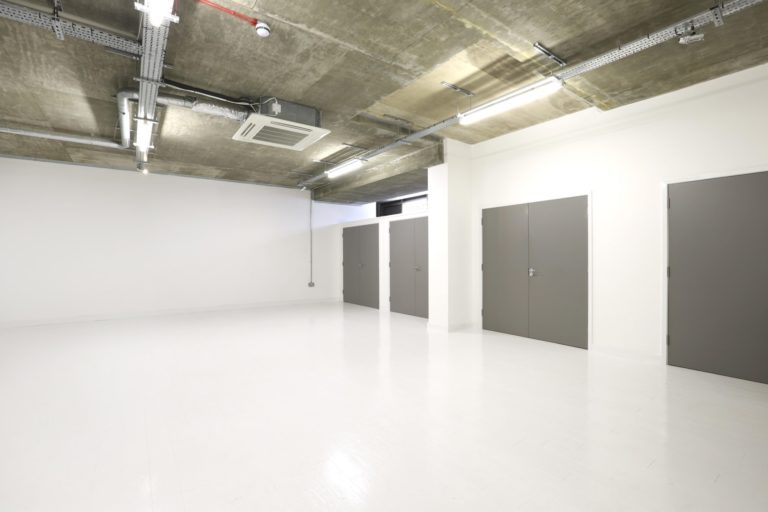KINGSLAND THREE LONDON, N1 - SHOOTFACTORY - PHOTOGRAPHIC STUDIOS