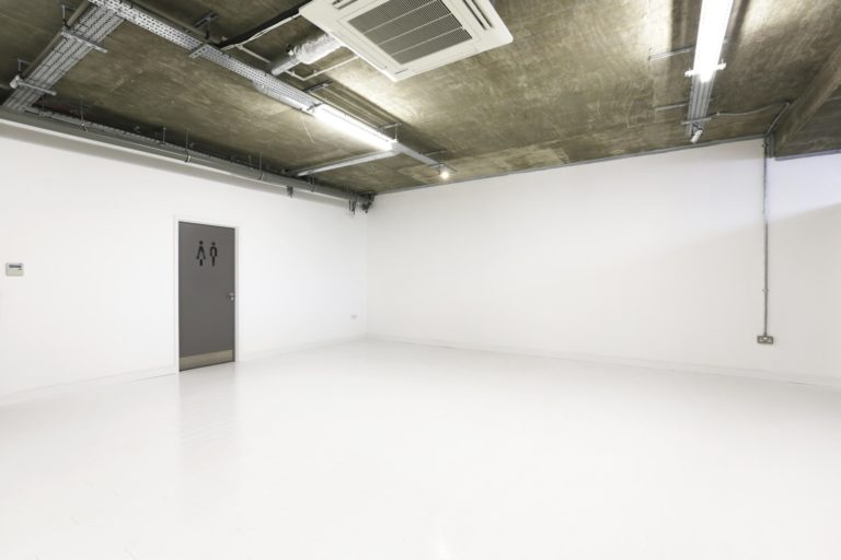 KINGSLAND THREE LONDON, N1 - SHOOTFACTORY - PHOTOGRAPHIC STUDIOS
