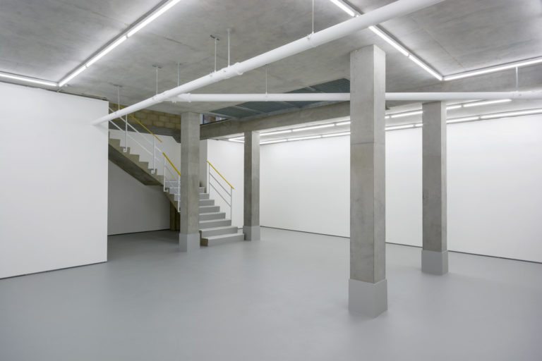 GRAPHIC LONDON, E8 - SHOOTFACTORY - PHOTOGRAPHIC STUDIOS.0