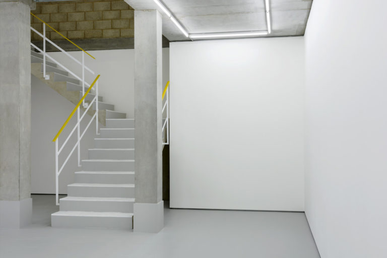 GRAPHIC LONDON, E8 - SHOOTFACTORY - PHOTOGRAPHIC STUDIOS.0