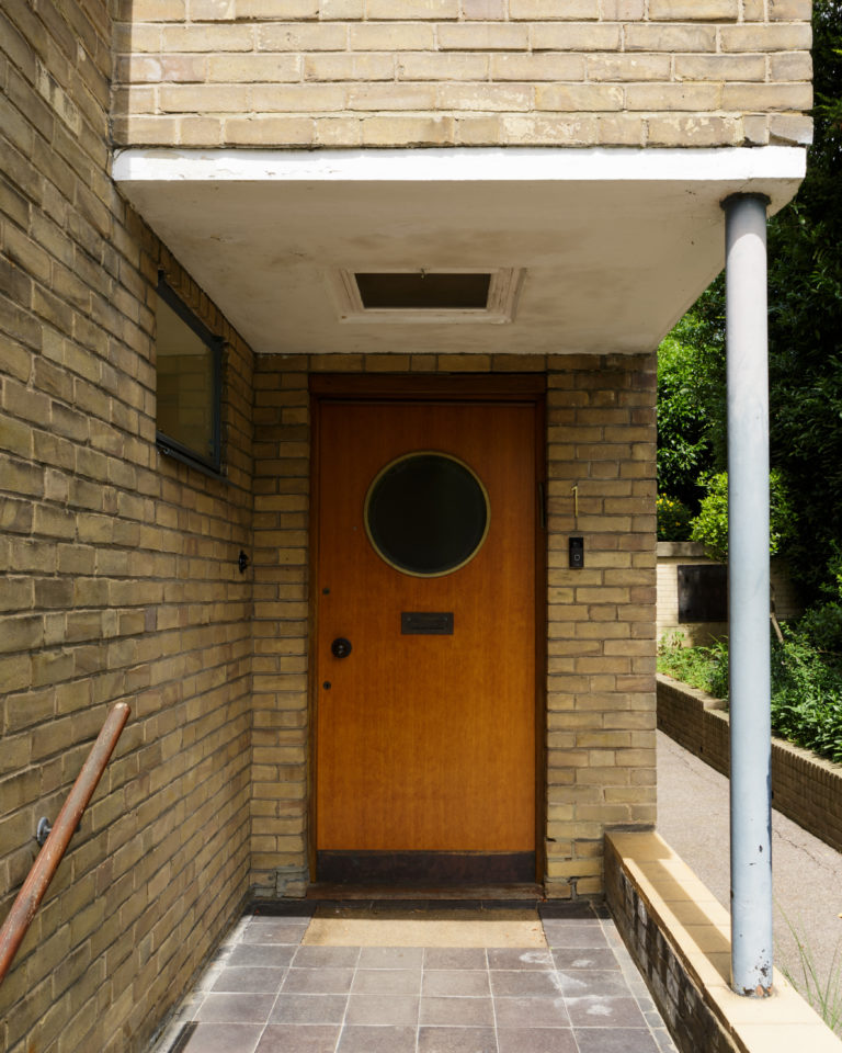 HALSBURY LONDON, HA7 - SHOOTFACTORY - LONDON HOUSES