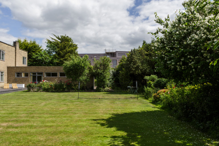 HALSBURY LONDON, HA7 - SHOOTFACTORY - LONDON HOUSES
