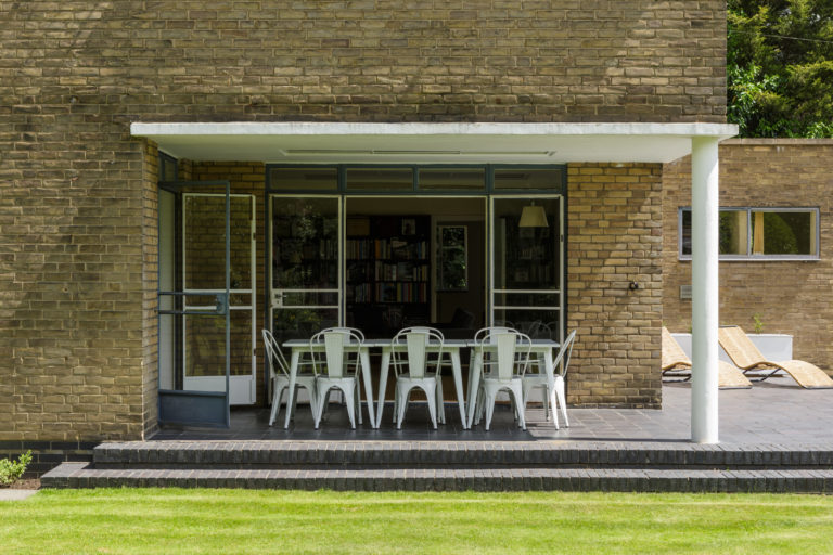 HALSBURY LONDON, HA7 - SHOOTFACTORY - LONDON HOUSES