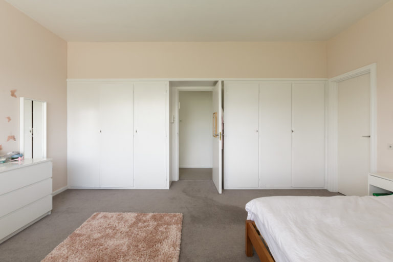 HALSBURY LONDON, HA7 - SHOOTFACTORY - LONDON HOUSES