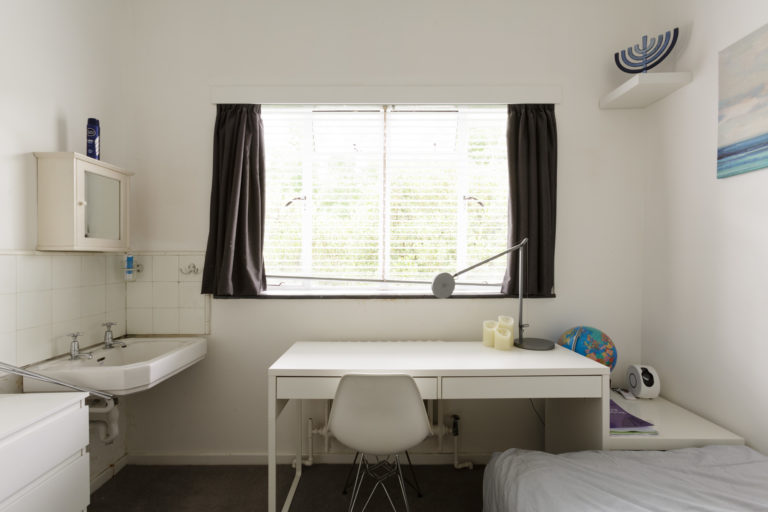 HALSBURY LONDON, HA7 - SHOOTFACTORY - LONDON HOUSES
