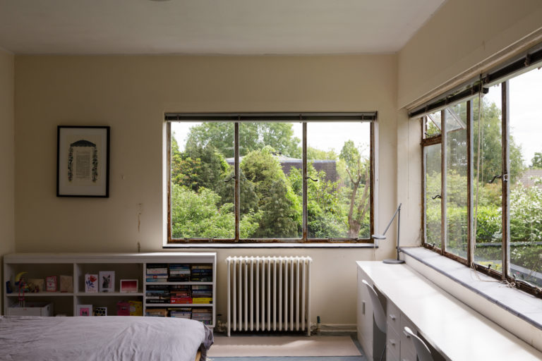 HALSBURY LONDON, HA7 - SHOOTFACTORY - LONDON HOUSES