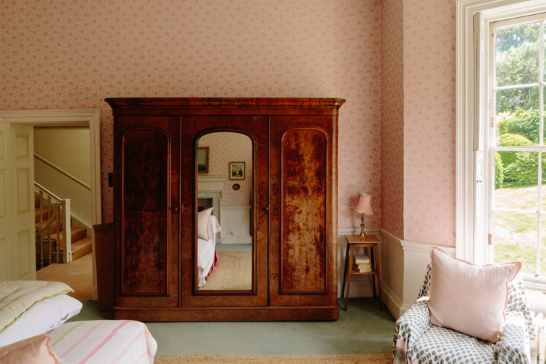 RAMSBURY, SN8 - SHOOTFACTORY - OTHER UK HOUSES