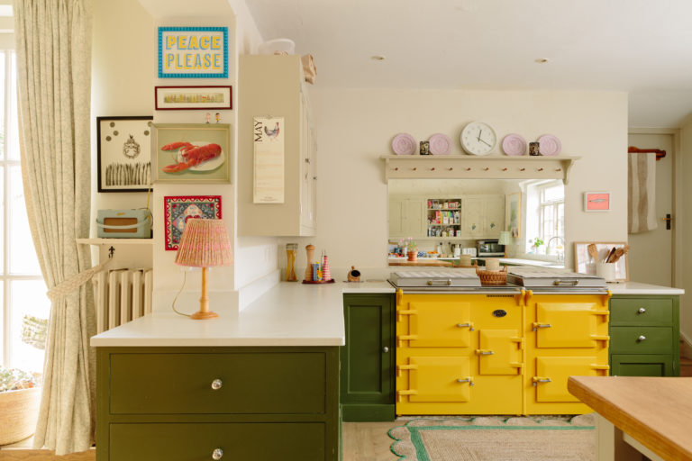 RAMSBURY, SN8 - SHOOTFACTORY - OTHER UK HOUSES