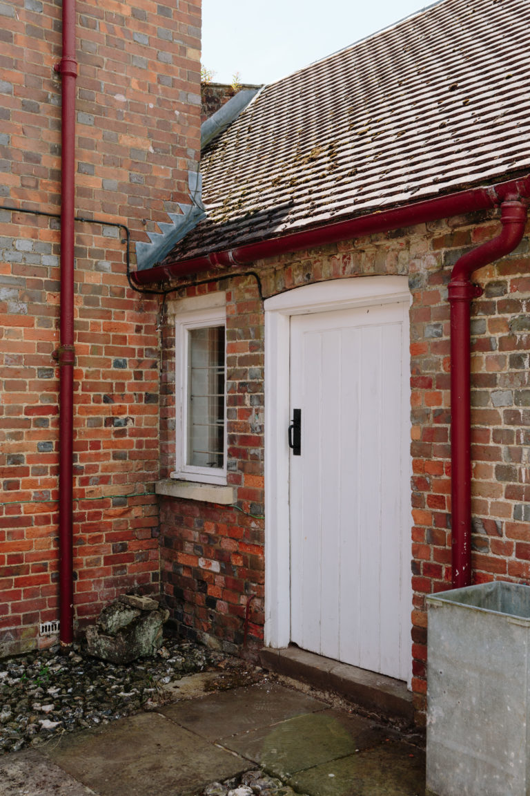 RAMSBURY, SN8 - SHOOTFACTORY - OTHER UK HOUSES